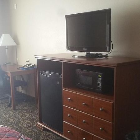 Canby Inn And Suites Εξωτερικό φωτογραφία