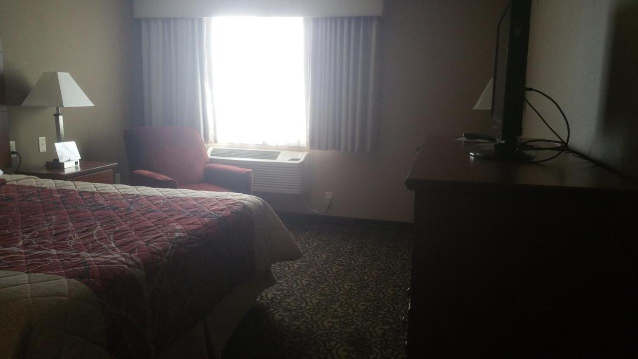 Canby Inn And Suites Εξωτερικό φωτογραφία